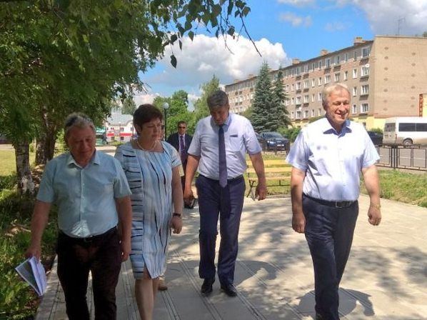 Депутат Госдумы Ю.В. Смирнов оценил выполнение проекта «Формирование комфортной городской среды» в Вичуге