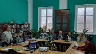 В Центральной библиотеке состоялась встреча участников литературно-поэтического салона «Парус»